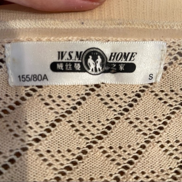 Beaded short-sleeved cardigan sweater size small - Picture 9 of 12